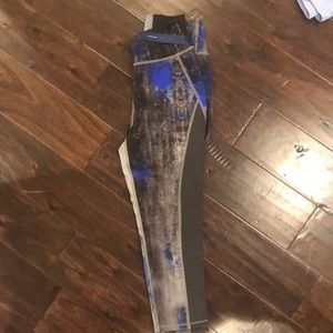Elie Tahari Pants - Elie Tahari leggings Elie Tahari Pants - Elie Tahari leggings